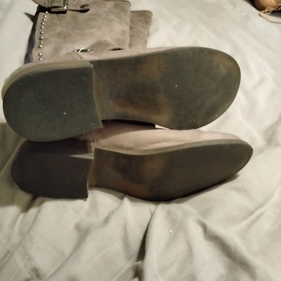 Steve Madden distressed riding boots. 💜 Zipper. - Picture 5 of 7